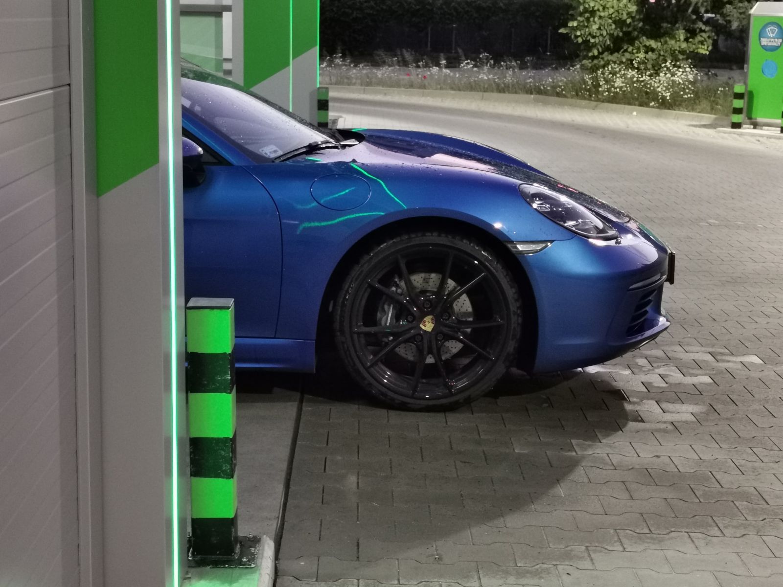 Porsche - myjnia bezdotykowa Środa Wielkopolska
